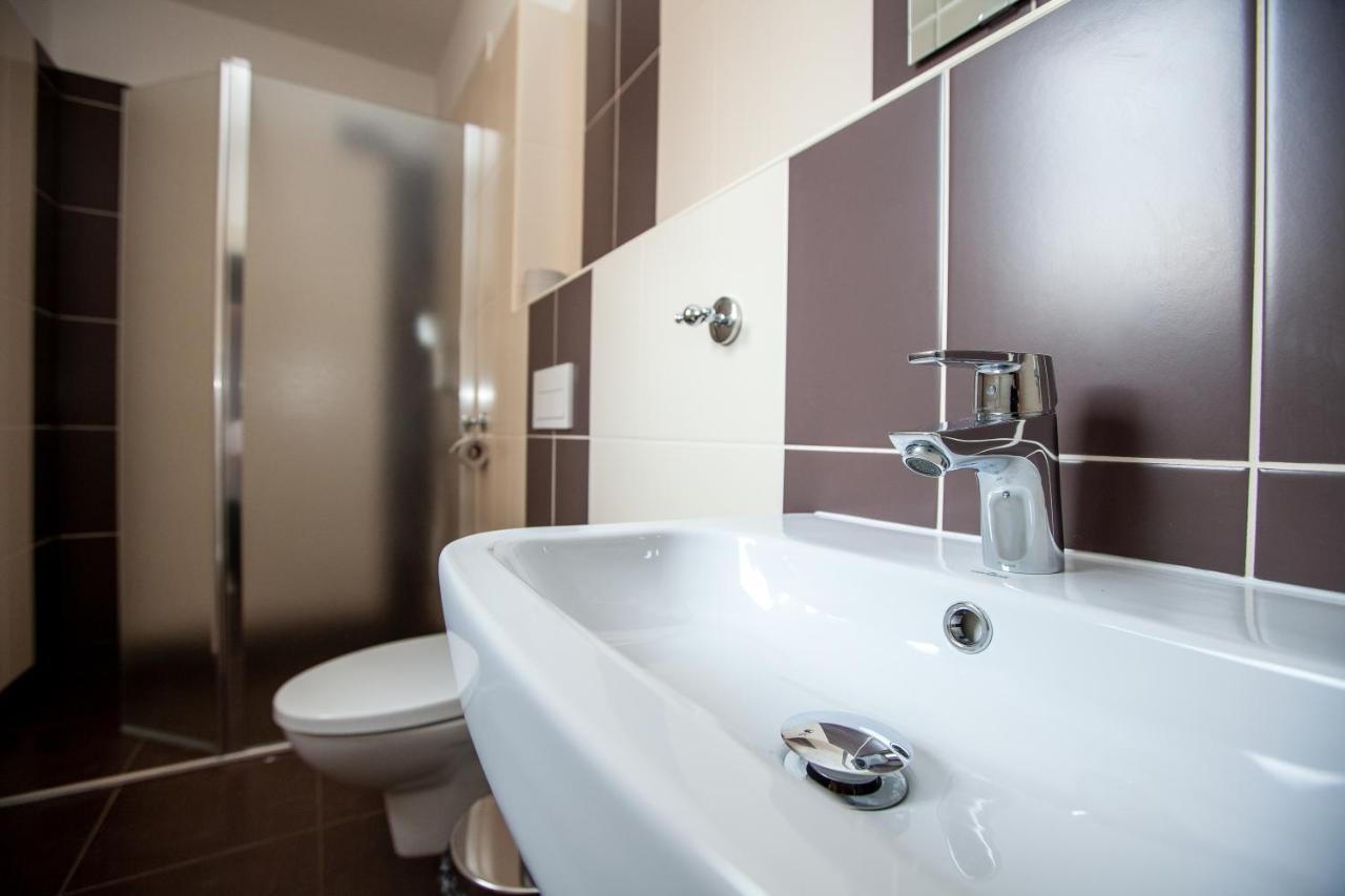 Hotel Stella Plzeň Extérieur photo