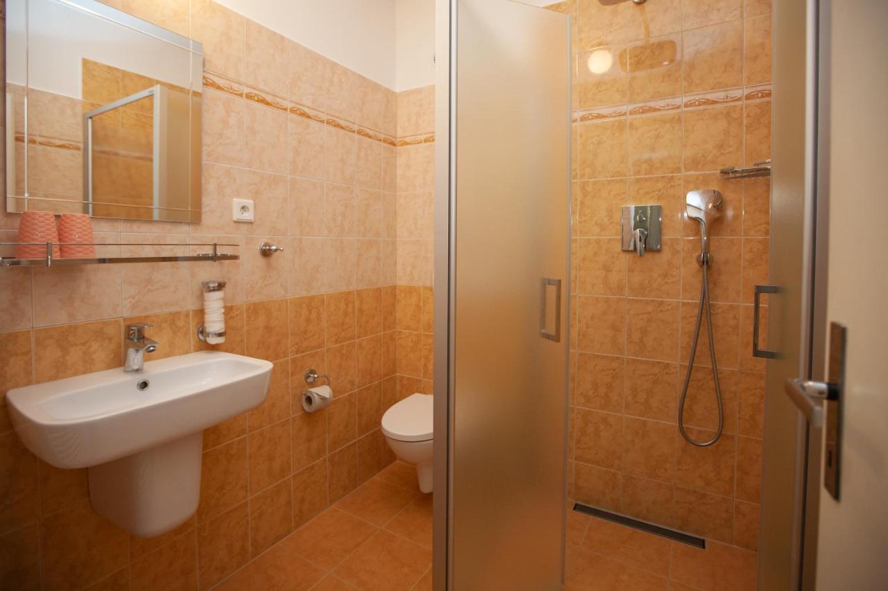 Hotel Stella Plzeň Extérieur photo