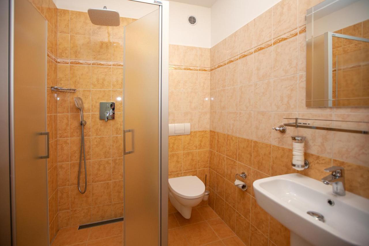 Hotel Stella Plzeň Extérieur photo