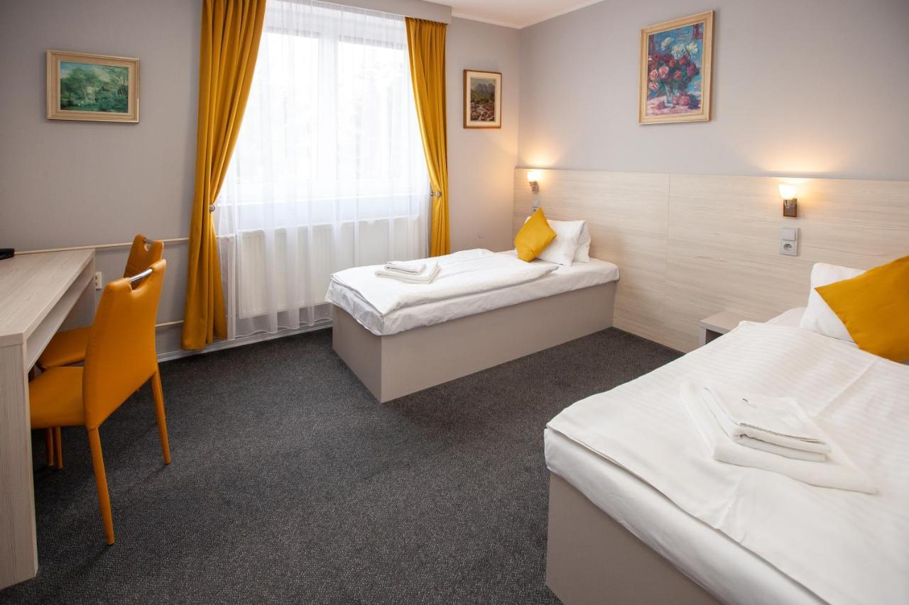 Hotel Stella Plzeň Extérieur photo